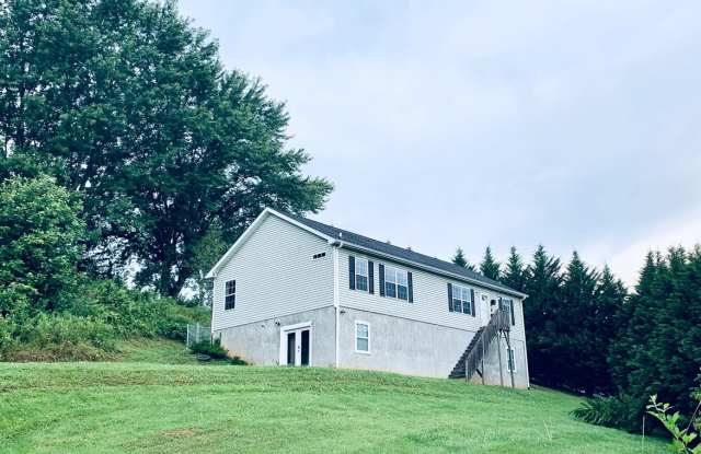 5 Tate Drive - 5 Tate Dr, Buncombe County, NC 28806