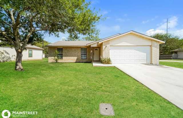 1530 Lahn Road - 1530 Lahn Road, New Braunfels, TX 78130