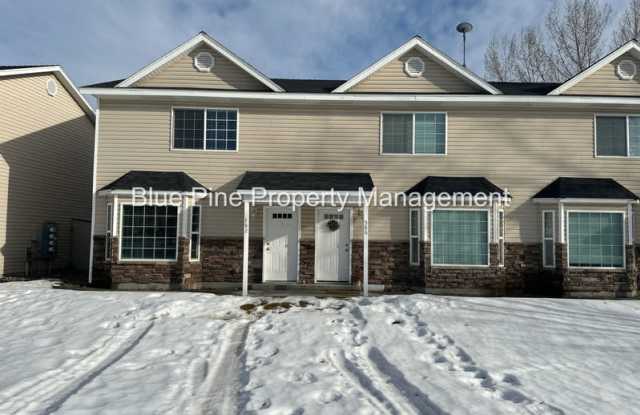 582 Legacy Lane