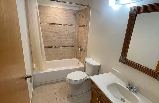 3018 North Laramie Avenue