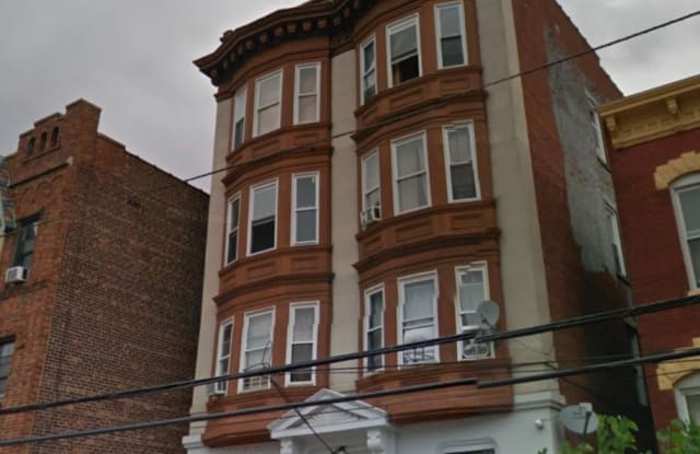 166 Harrison Ave - 166 Harrison Avenue, Jersey City, NJ 07304