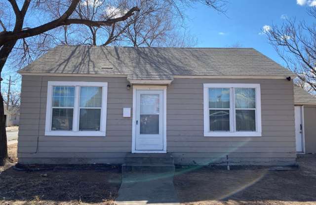 1 Bedroom 1 bathroom house in North Lubbock!