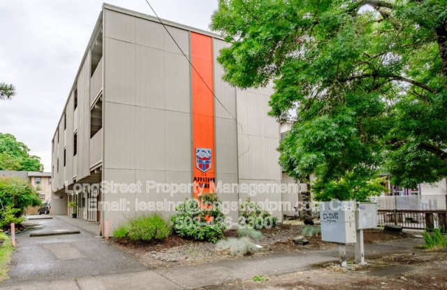 115 NW 15th St
