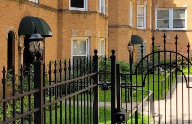 5024 N Springfield Ave