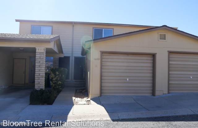 1609 Canada Crescent