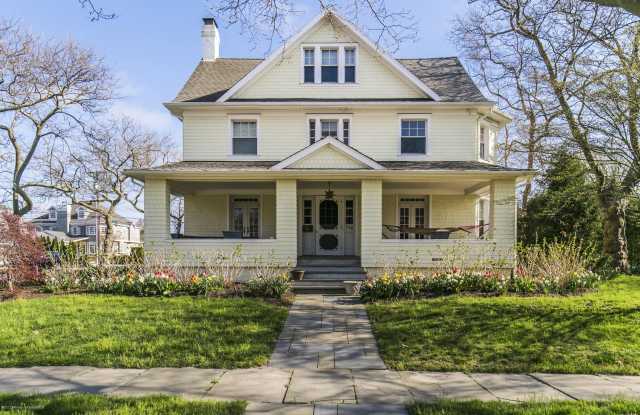 Photo of 118 Madison Avenue