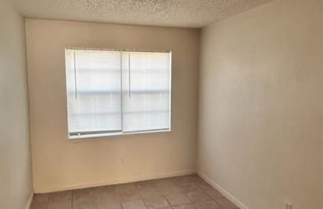 1109 Eastside Drive unit: C