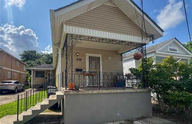 526 S SAINT PATRICK Street