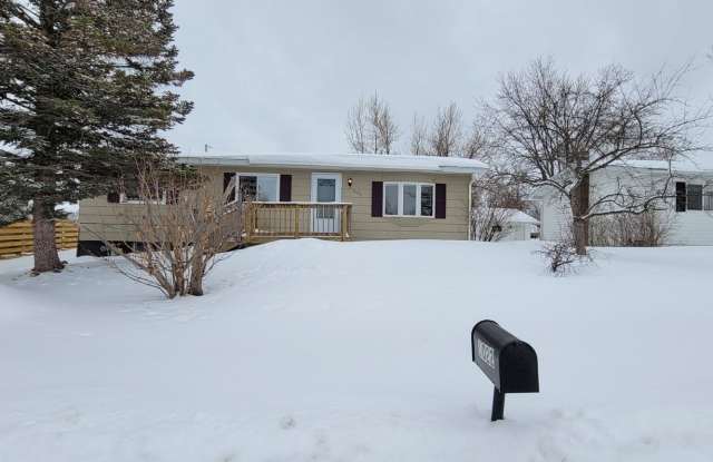 Photo of Spacious 4 Bedroom Home