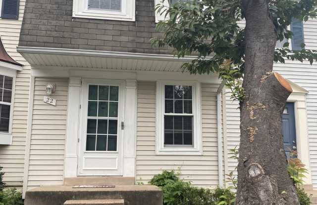 22 ALDEN Court