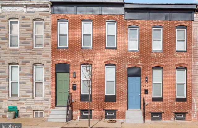 2422 E BIDDLE Street