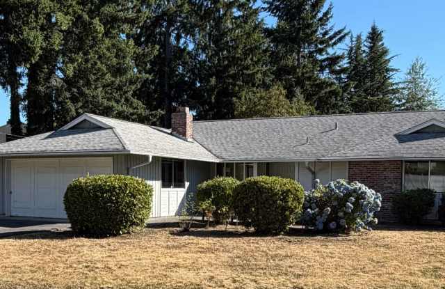 4 Bed / 2.5 Bath Bellevue rambler $4,095/month