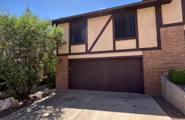 Available September 25th! 3 bed, 2.5 bath, 2 car garage for rent