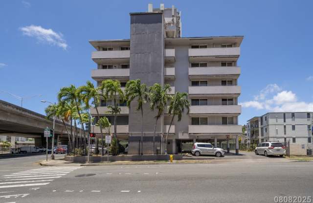 Photo of 2 bd, 1 ba, 1 assigned parking Condo in 1402 Piikoi St #202