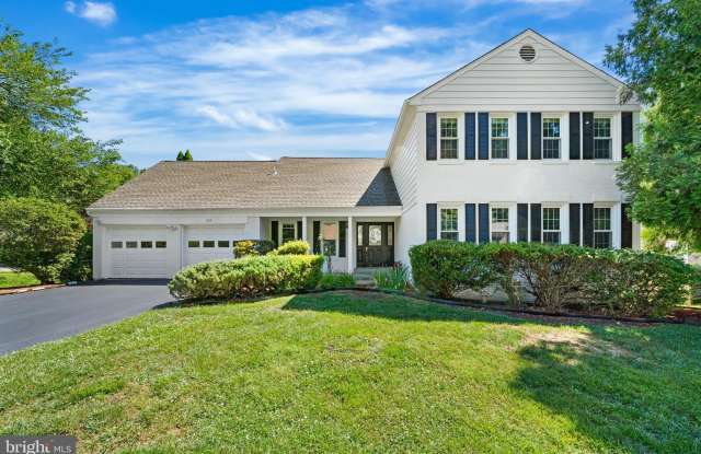 222 APPLE BLOSSOM Court