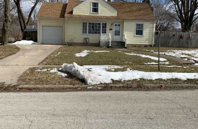 1736 MacArthur