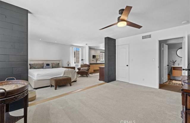 5050 Coldwater Canyon Ave