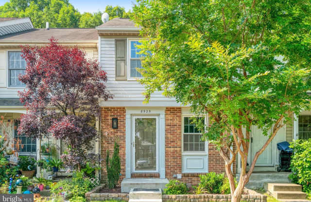 8525 KOLUDER Court