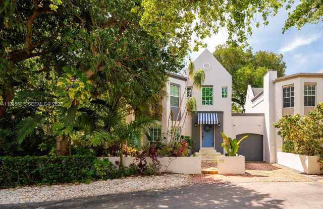 Photo of 2952 Peachy St