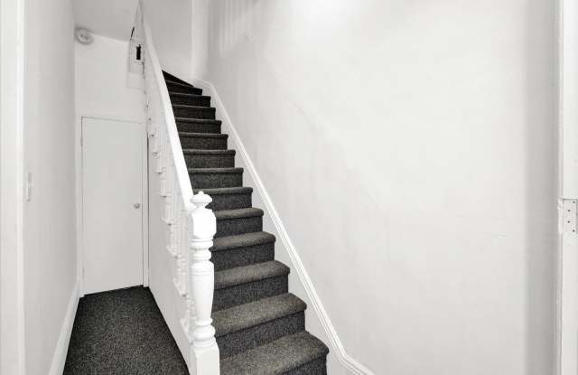 1314 PATERSON PLANK RD