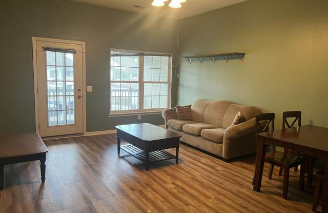 2782 S Knightsbridge Circle