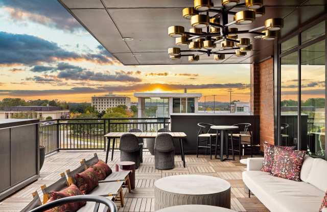 Bennet at BullStreet