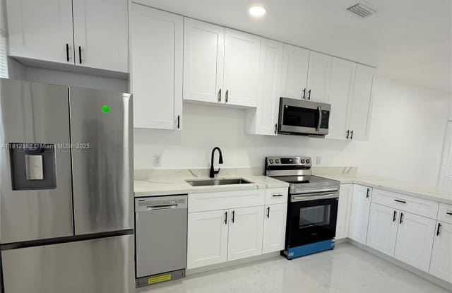 Photo of 209 NW 10th St