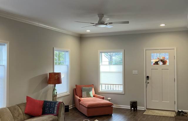 Photo of 407 6th Street