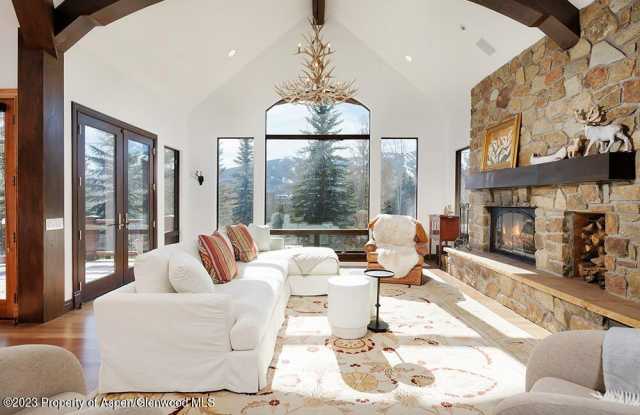 Photo of 875 Horse Ranch Drive