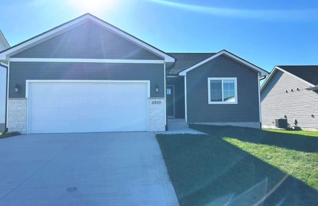 2937 Lund St - 2937 Lund Street, Norwalk, IA 50211