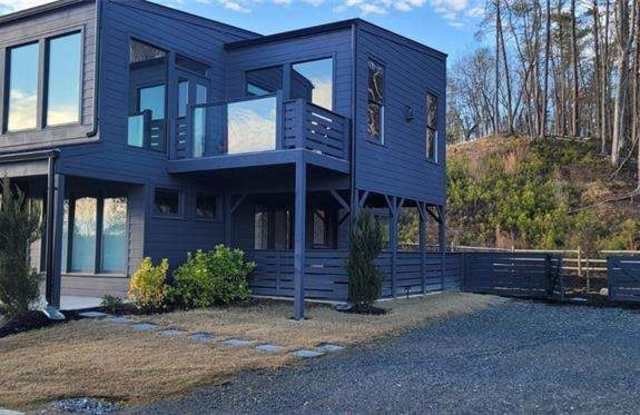 109 Marina Parc Drive