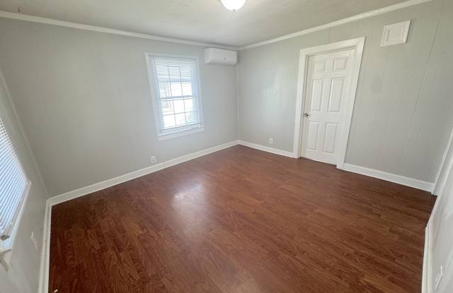 104 Cushing St