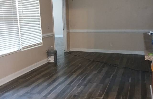 Charming 4BR House in Brooklet