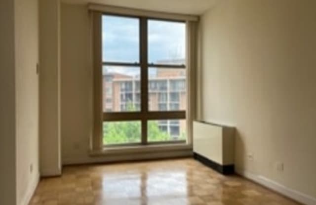 Photo of 1260 21st St Nw