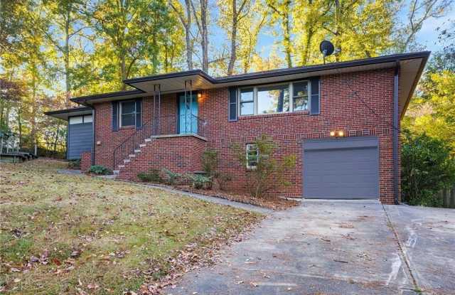 436 Grady Place