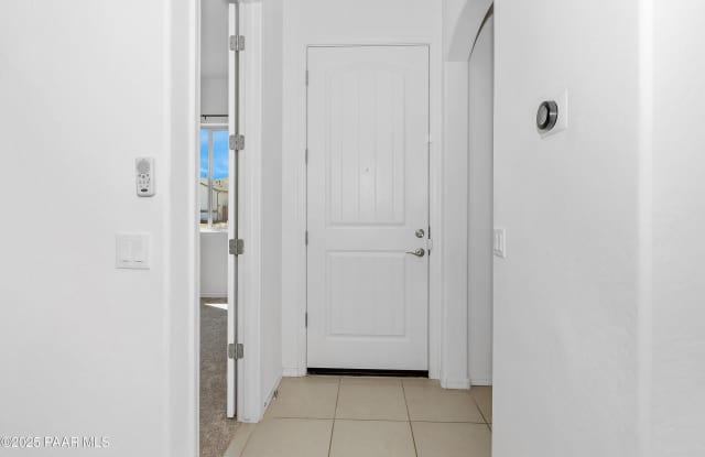 5241 N Elliot Avenue