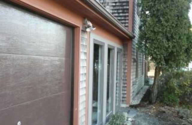 78 Independence Court