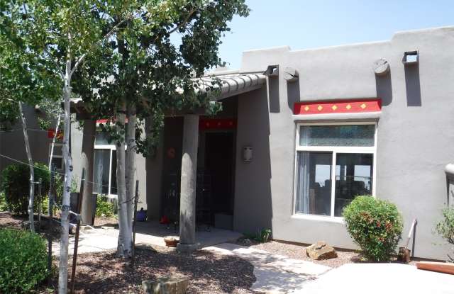 Photo of 74 N French Drive