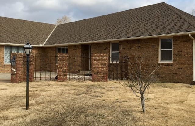 582 N. Broadmoor Ct. - 582 North Broadmoor Court, Wichita, KS 67206