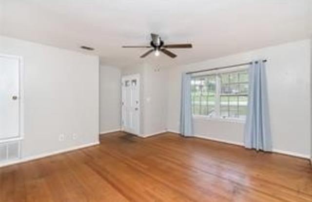 320 Vanderbilt Drive