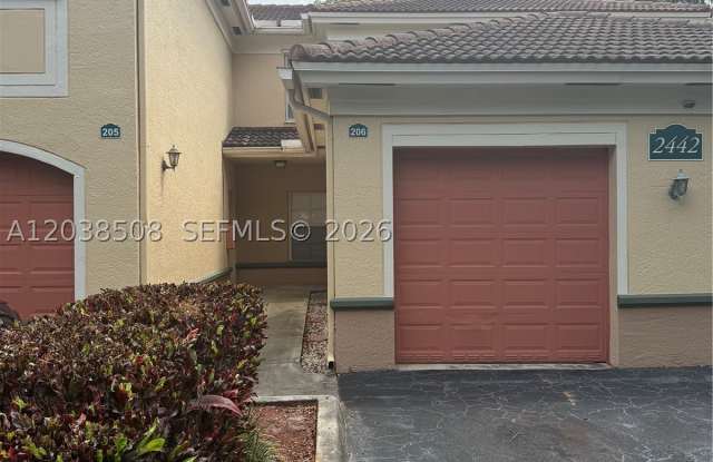 2442 Centergate Dr