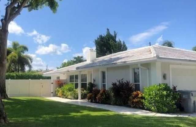 505 SE 28th Ave