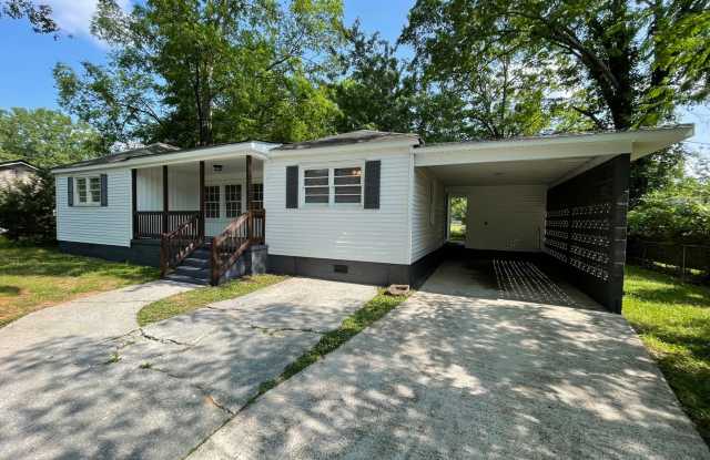 Photo of Updated 3/1 House in Cedartown- $1,395