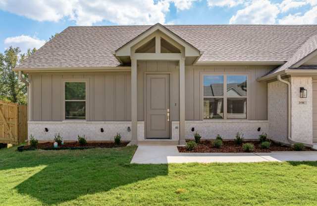 3190 Dogwood Park Ct