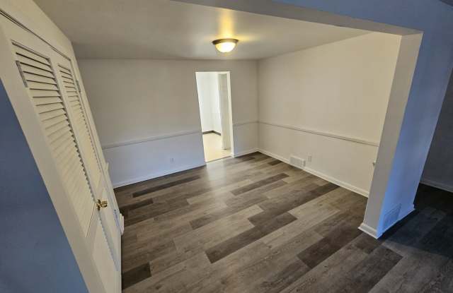 5020 Forest Park Place