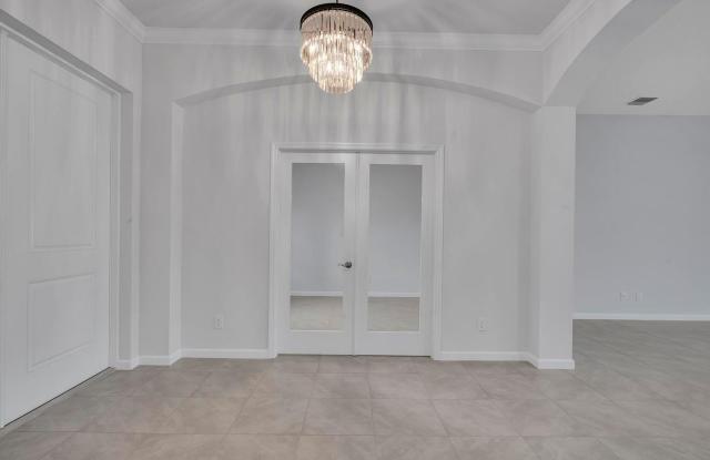 1445 SW Leisure Lane