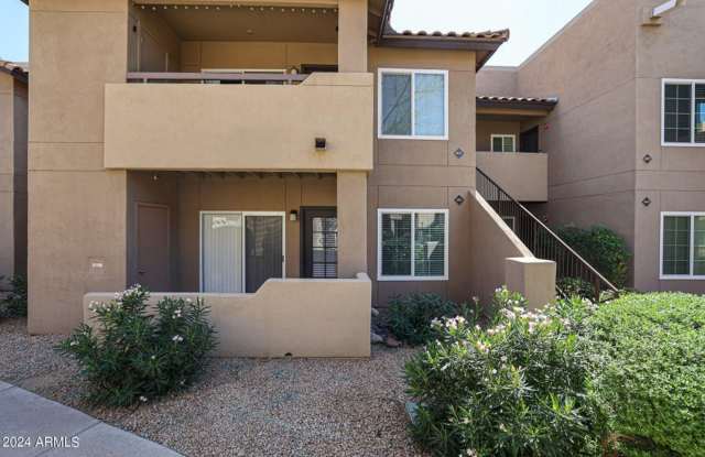 Amazing 1 bed, 1 bath condo in the heart of Scottsdale