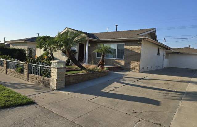 Beautiful Rental In Buena Park