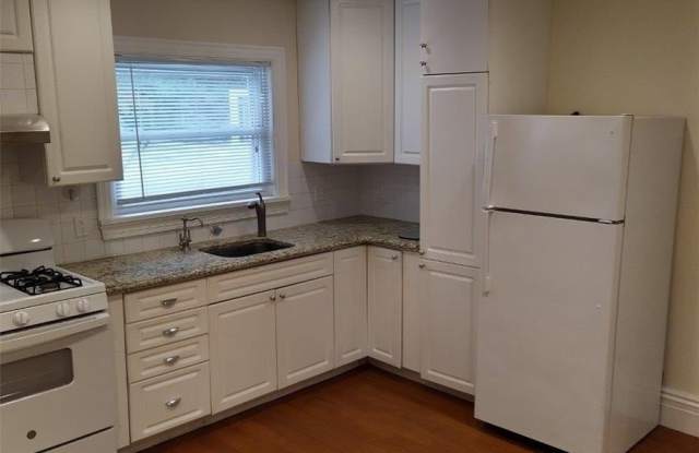 111 Wappanocca Avenue