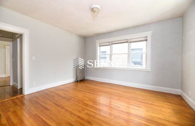 473 Broadway